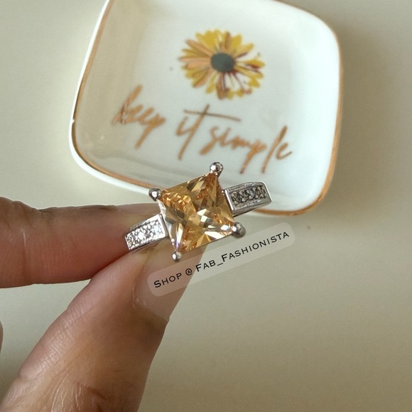 Sterling Silver Ring 6.75 - Picture 2 of 6